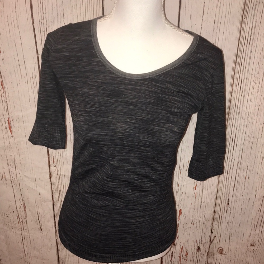 Athleta top